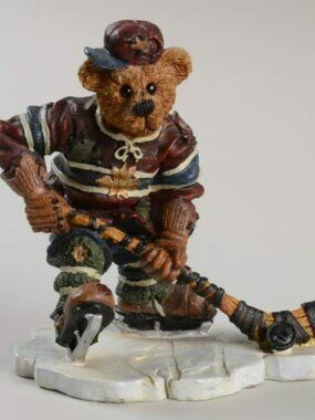 Puck - Slapshot - 228305 - Bearstone Collection by Boyds Bears BOXED